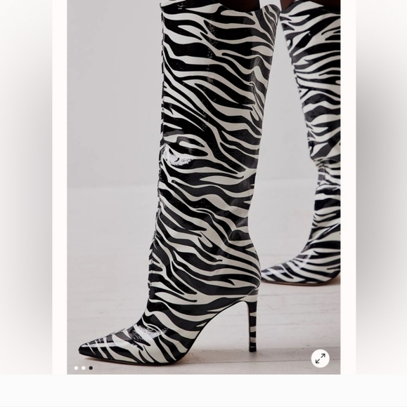 NEW Free People Vicenza Tokyo Zebra Stripe Patent Leather Knee High Heel Boots 7 - Picture 8 of 13